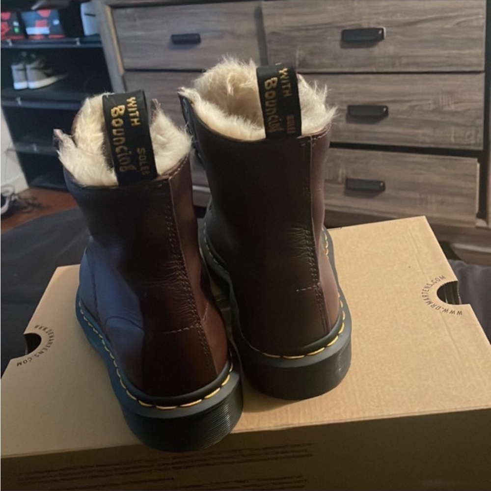 Dr Marten Sherpa Lined Boots - image 6